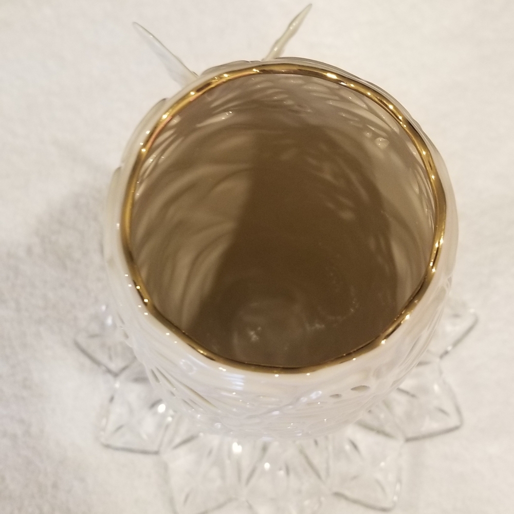 Lenox Ivory Vase Butterfly&Lace Motif. Accented In 24K Gold. Retired Pattern. 8" - Picture 4 of 7